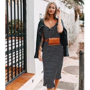 zara orange polka dot dress Zara orange print dress